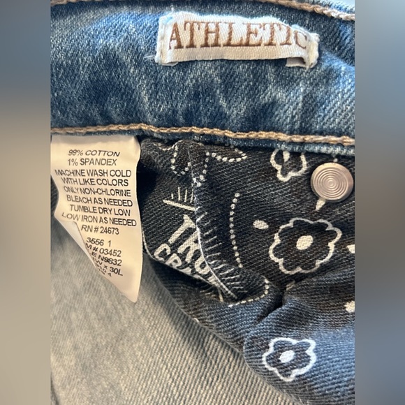 True Craft Jeans - Picture 8 of 11